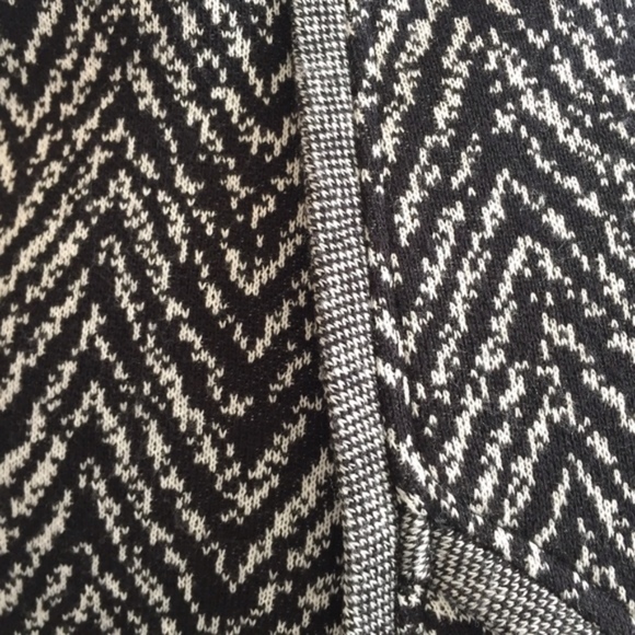 ✨sold✨ black halo • herringbone fit flare knit dress - Picture 5 of 6